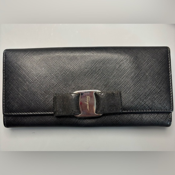 Salvatore Ferragamo Long Leather Wallet - Picture 2 of 11